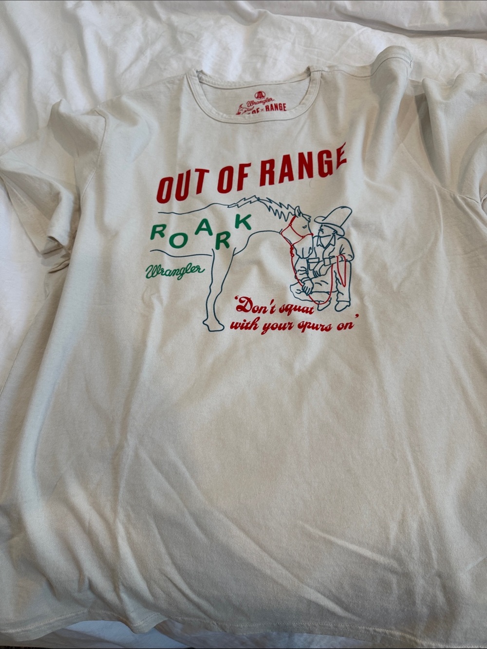Roark/Wrangler Cream Short-Sleeve Graphic Tee with Red & Green Print